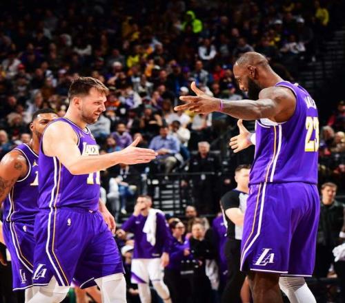 激战正酣,国足创历史,三连胜,乐竞体育官网,APP下载,注册领彩金,官方网站,网站入口